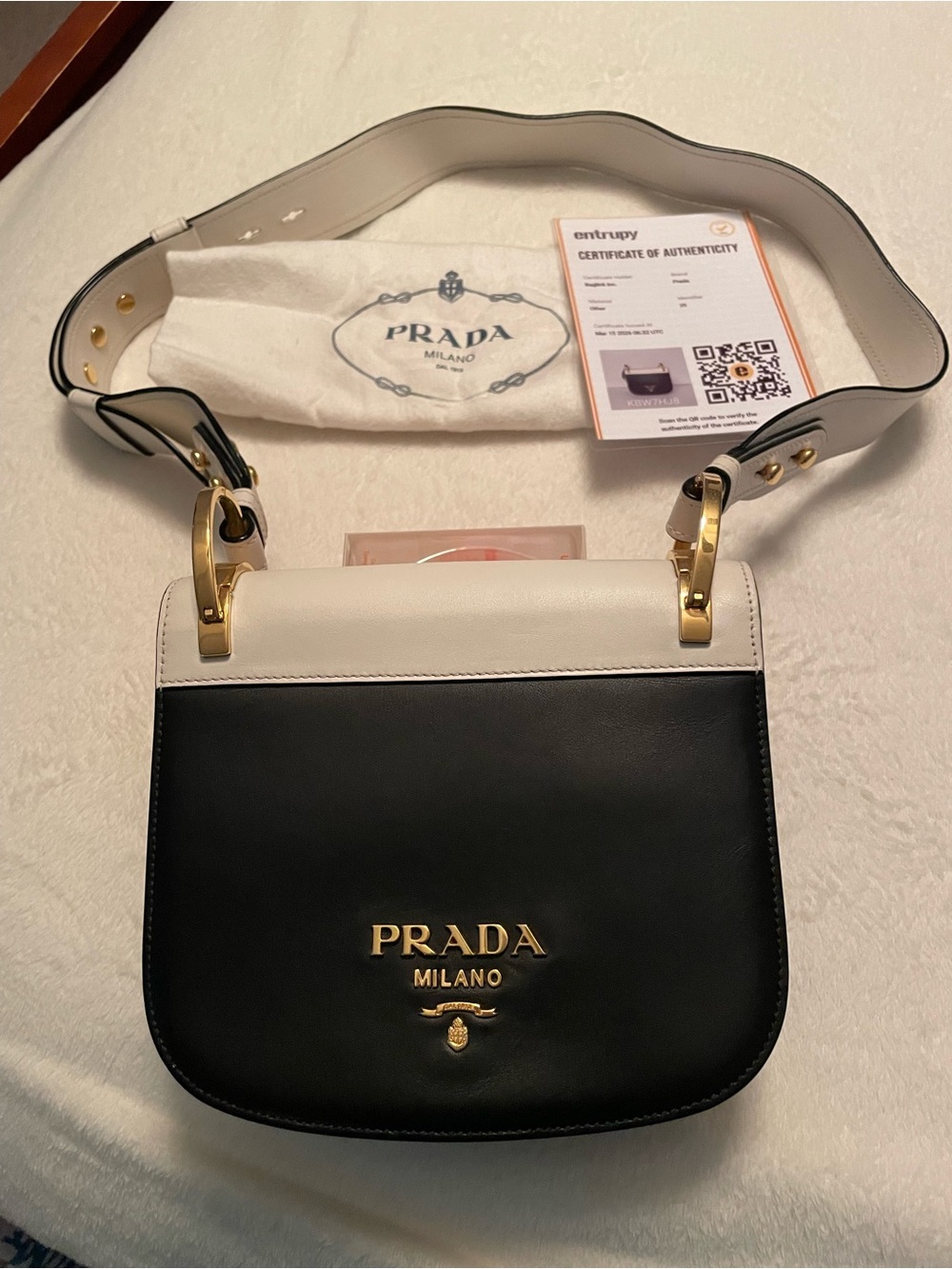 Prada Two-Tone Leather Shoulder Bag - Black & White